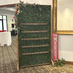 Champagne Hedge Wall