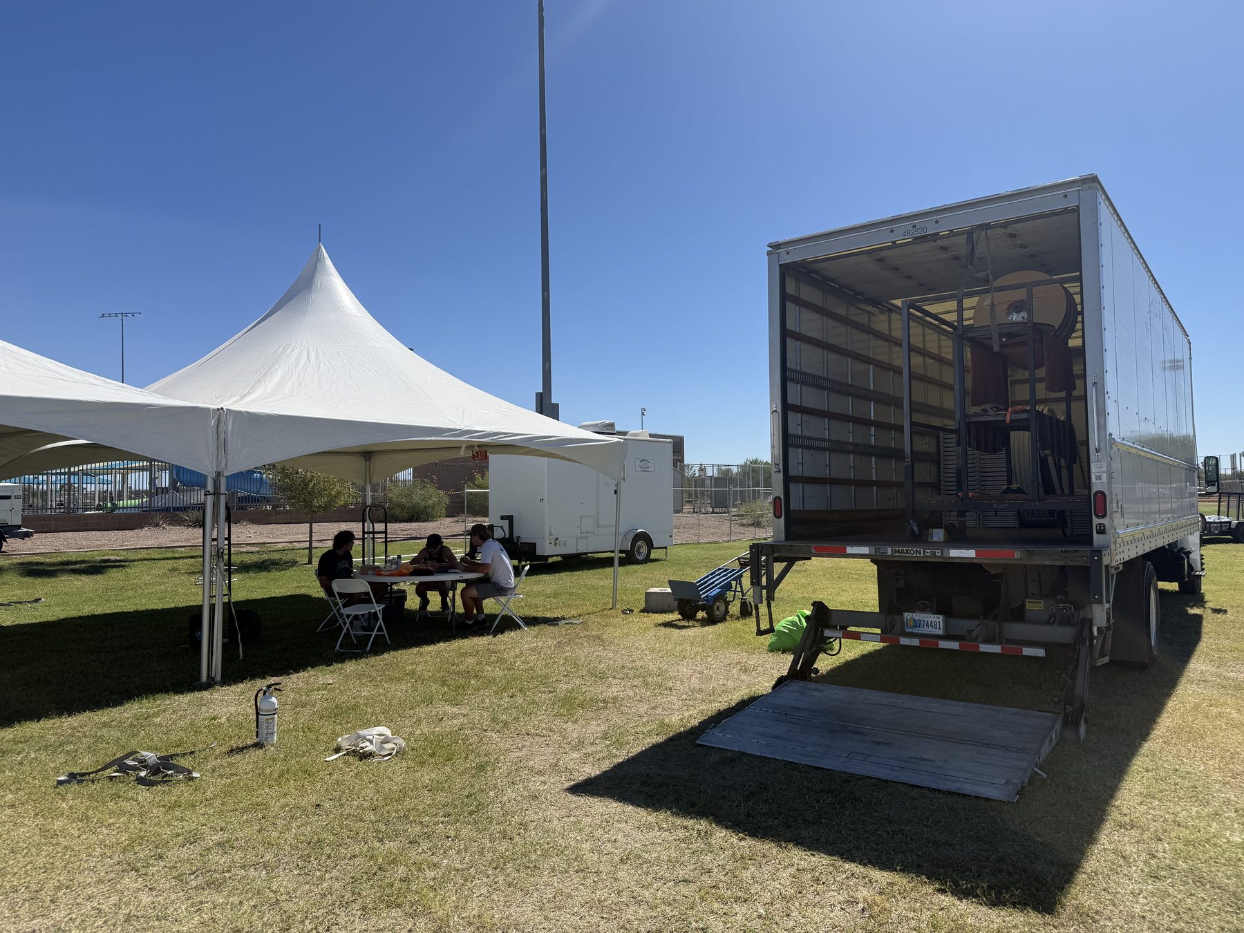 ubounce crew tent setup Employment